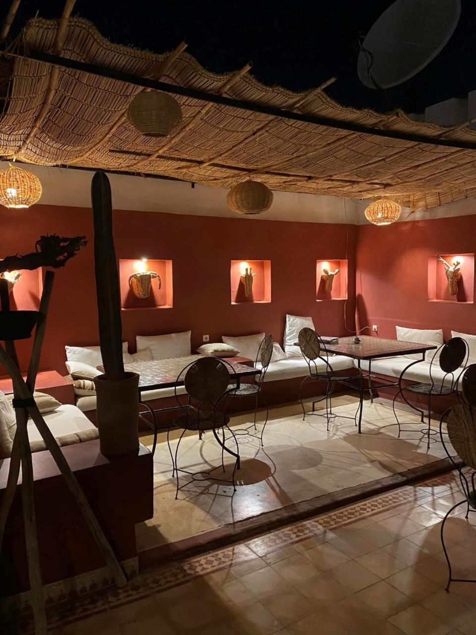 Lou, 5 Bedrooms, Private 12 P, Pool, Hammam * Marraquexe