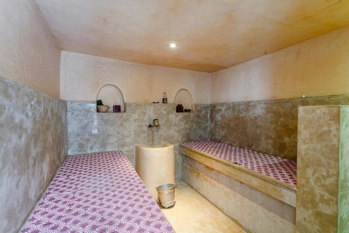 Lou, 5 Bedrooms, Private 12 P, Pool, Hammam Casa de férias *