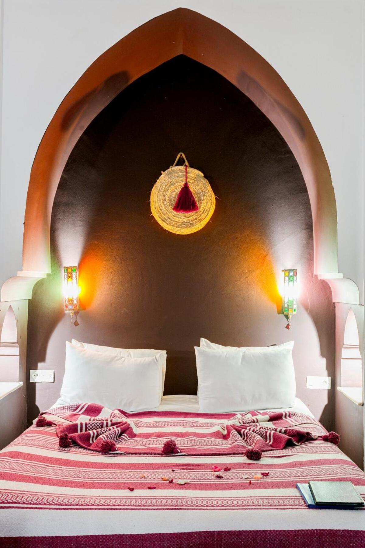 Lou, 5 Bedrooms, Private 12 P, Pool, Hammam * Marraquexe