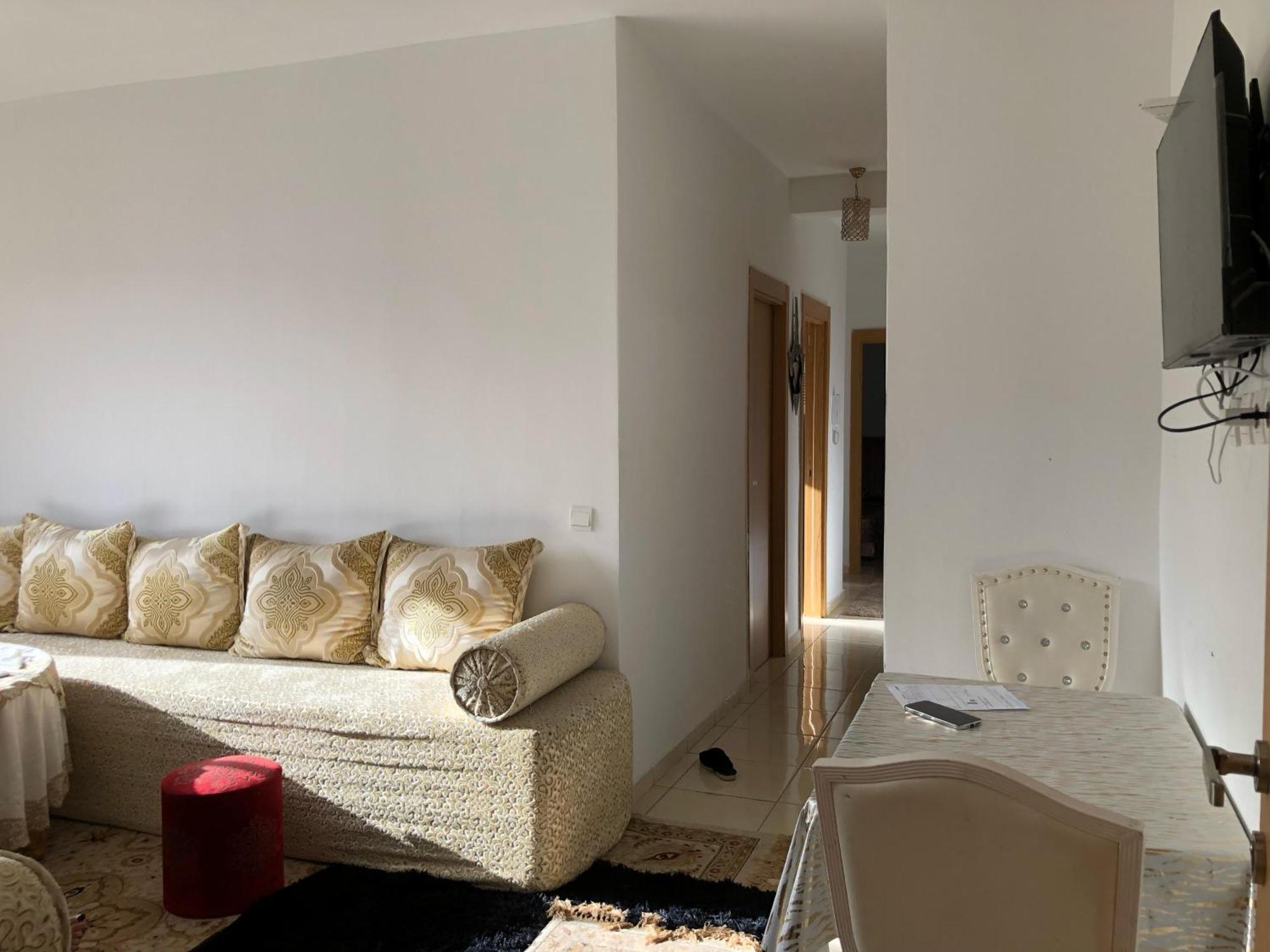 Apartment Housema