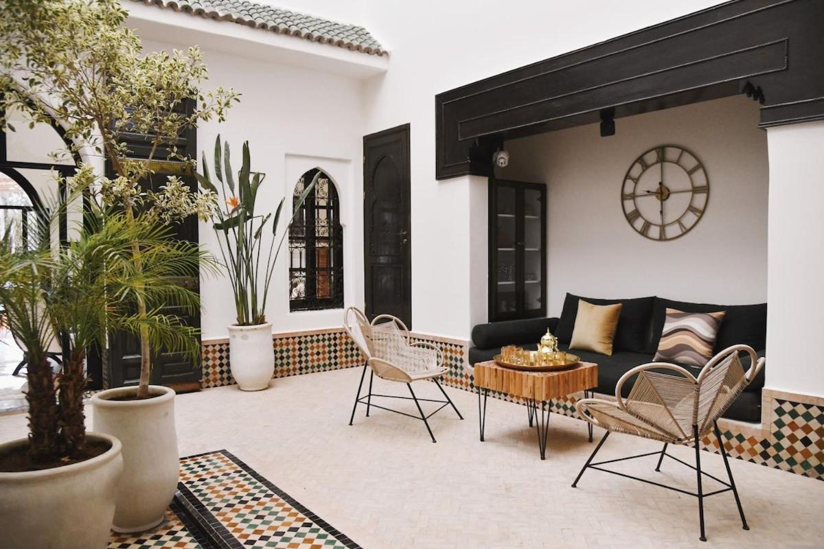 Villa Arraha Retreat Elegance Tranquility And Pools Marrakesh