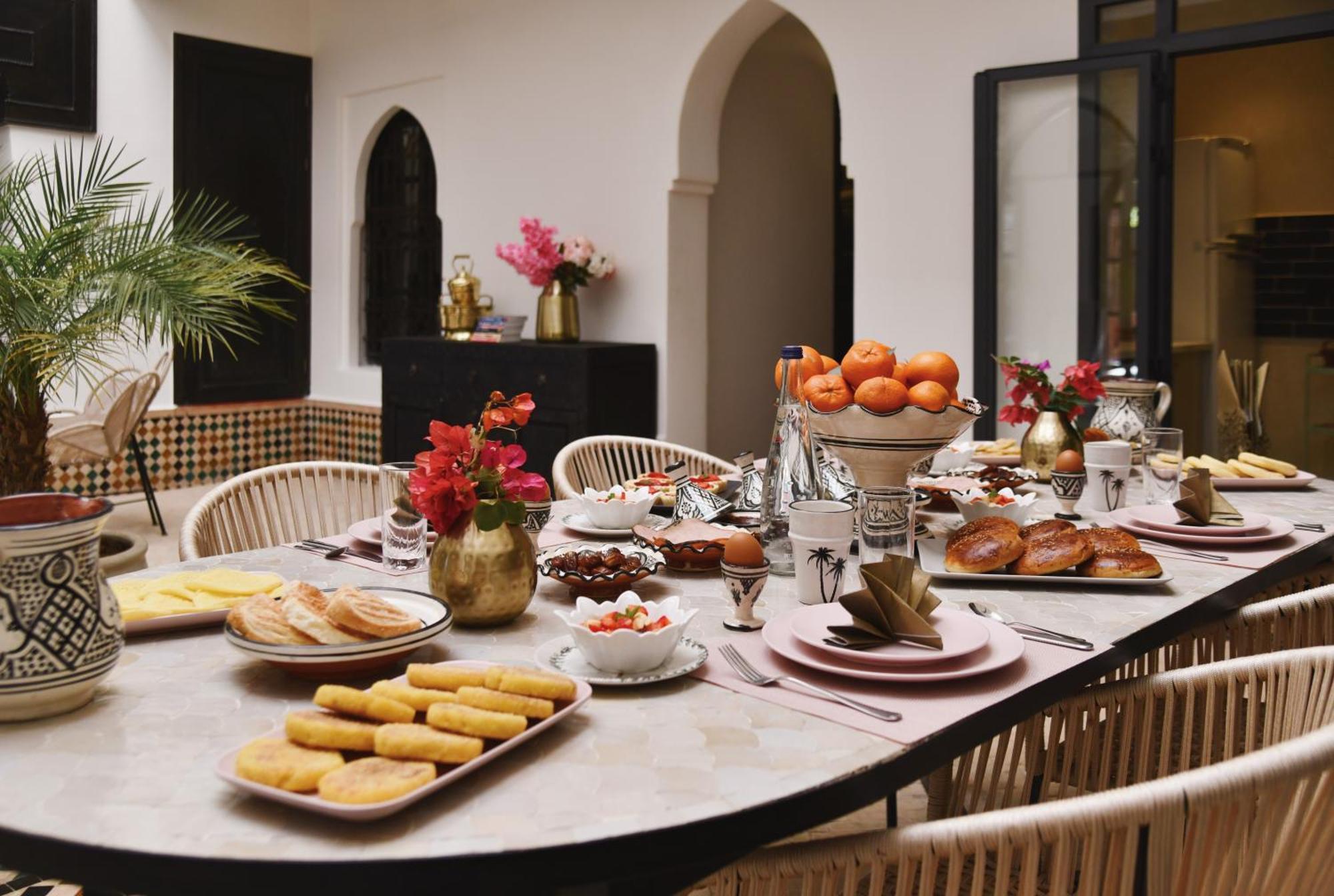 Villa Arraha Retreat Elegance Tranquility And Pools *