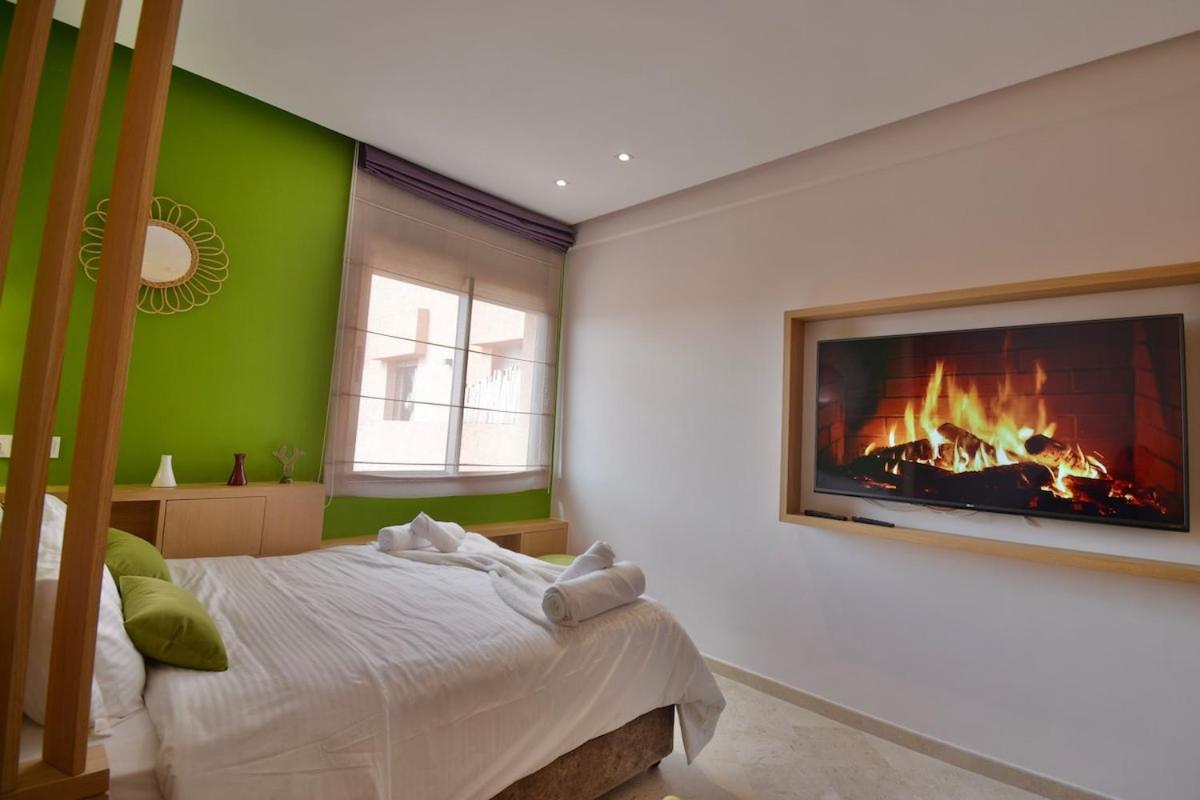 1br Studio-ac & Iptv-downtown Gueliz-perfect For 2 *