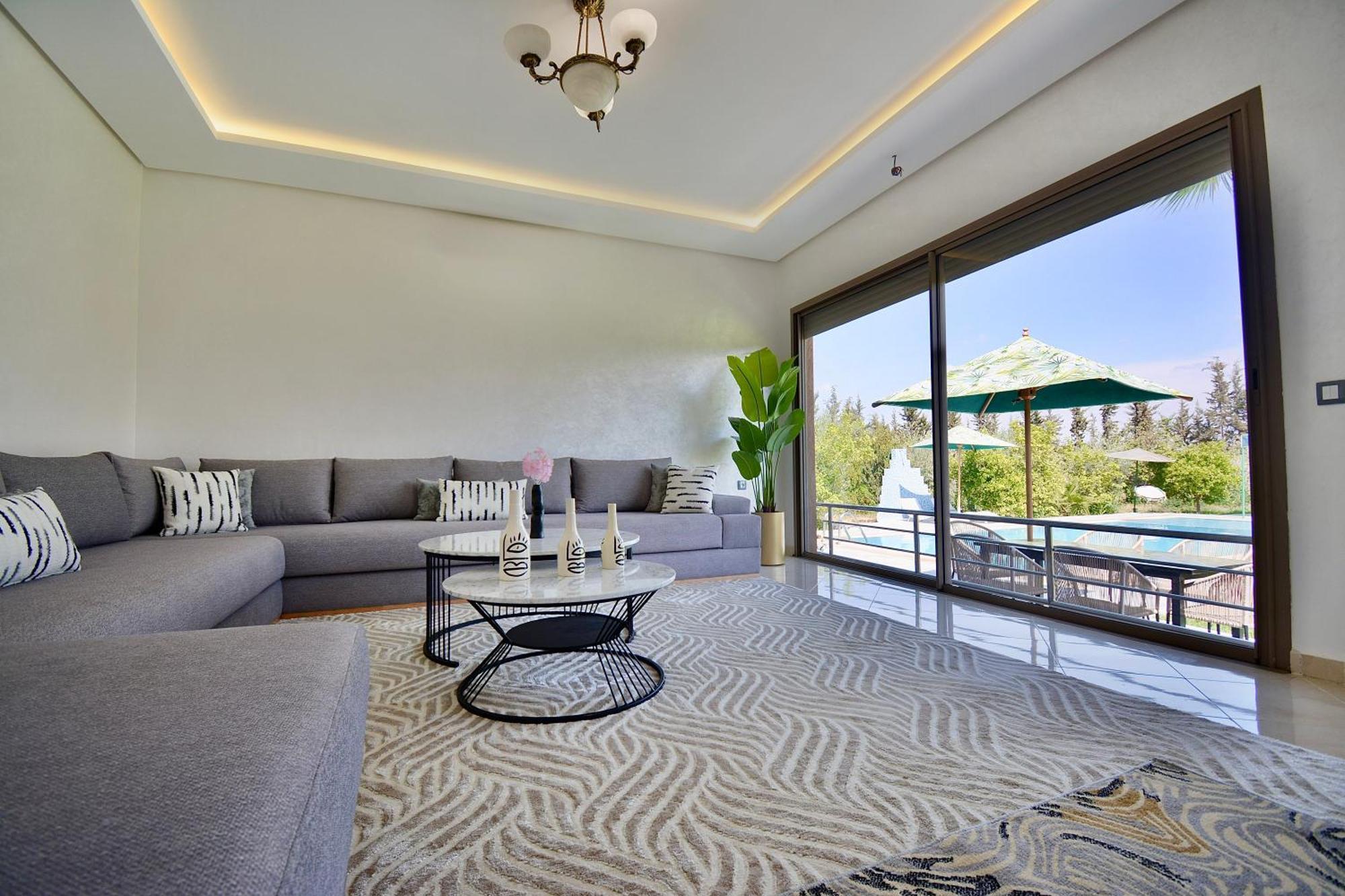 Villa Ferme De Avec Grande A Marrakech *