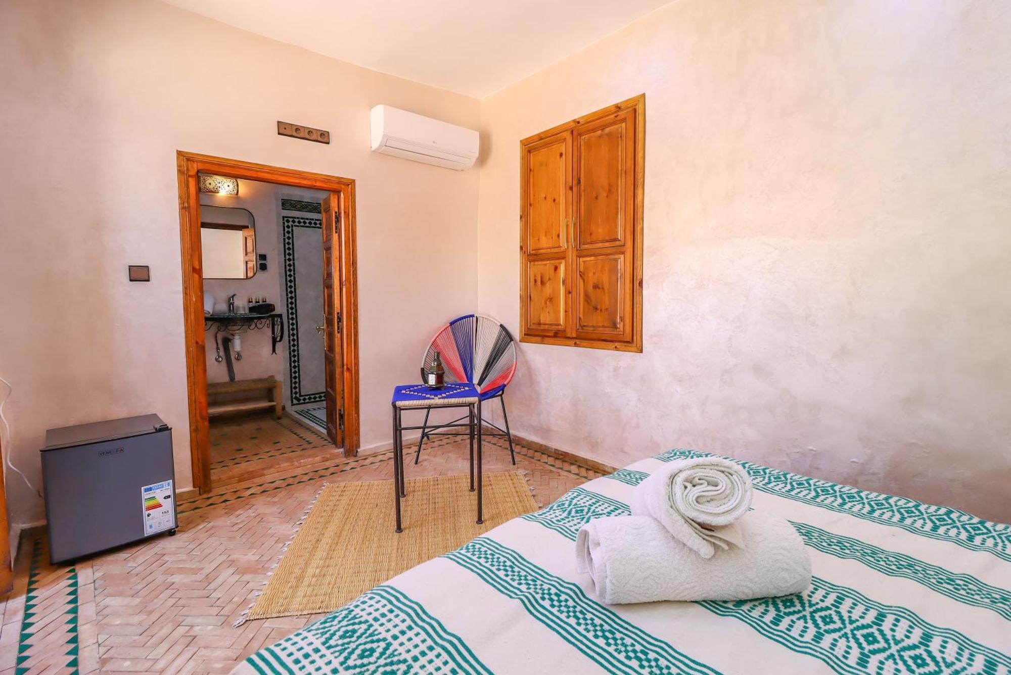 Maison D'hote Zomorroda Guest house
