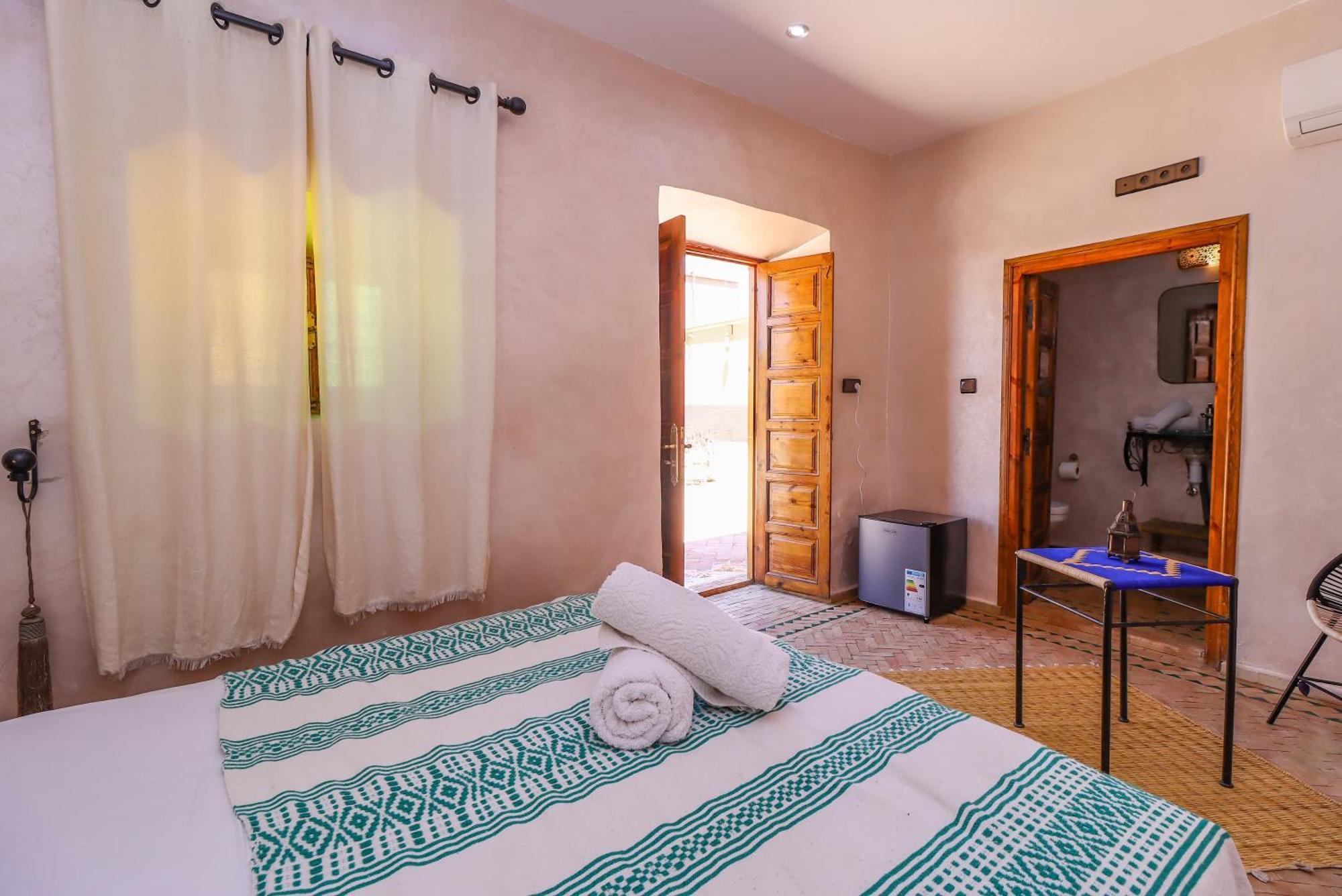 Maison D'hote Zomorroda Guest house