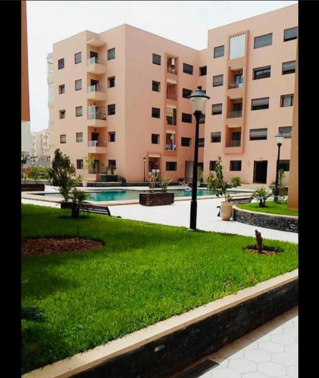 Center Flat With 2 Pools Apartment *