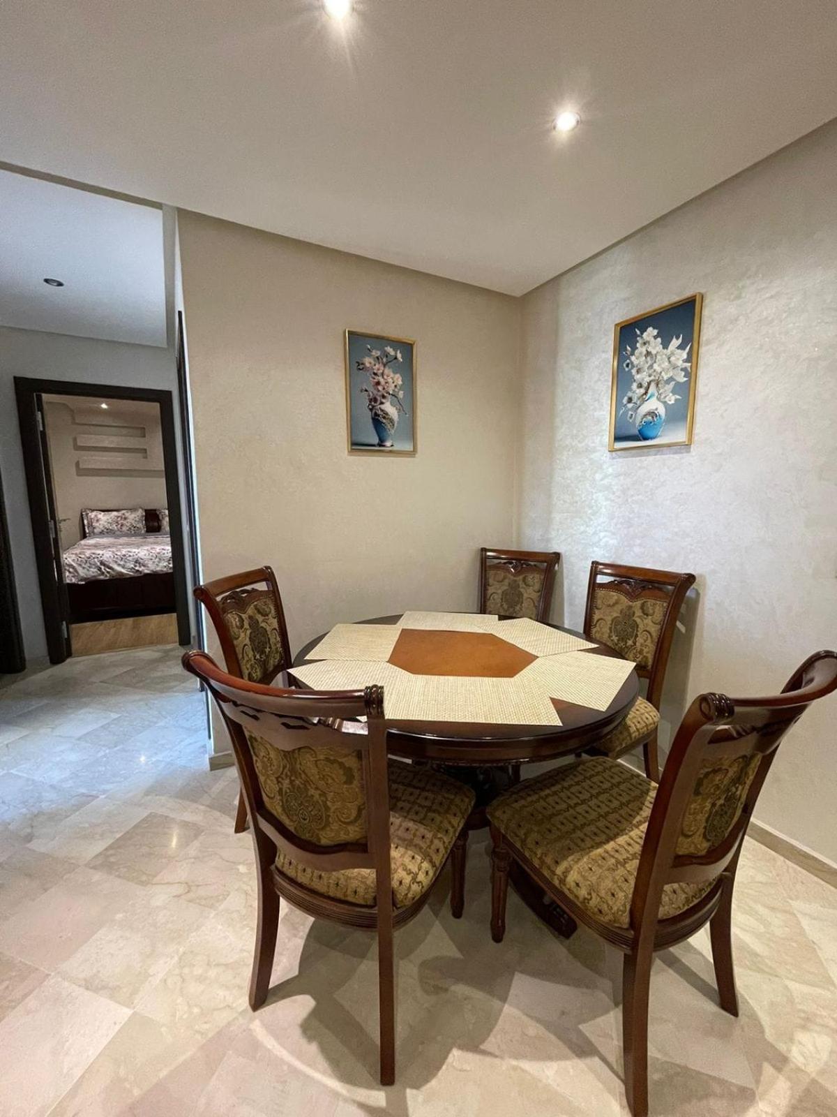 Center Flat With 2 Pools Marrakesh