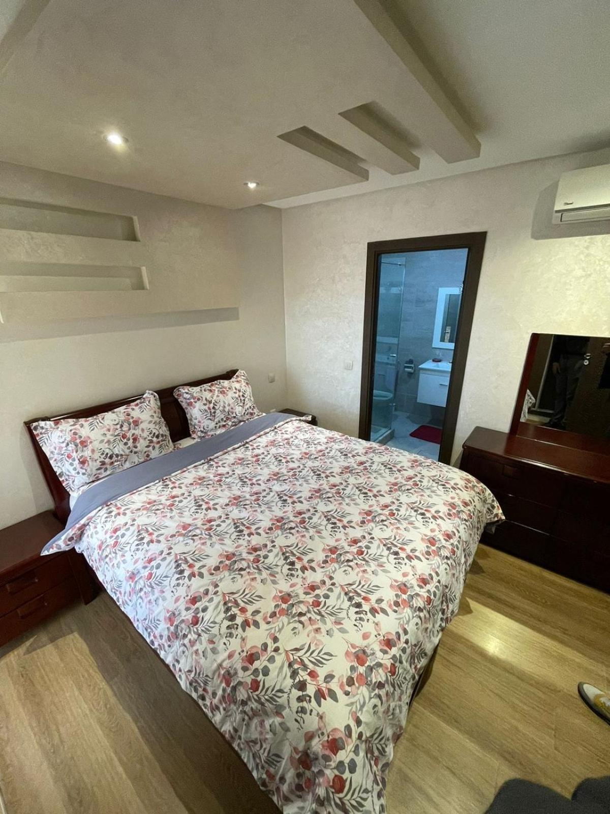 Center Flat With 2 Pools * Marrakesh