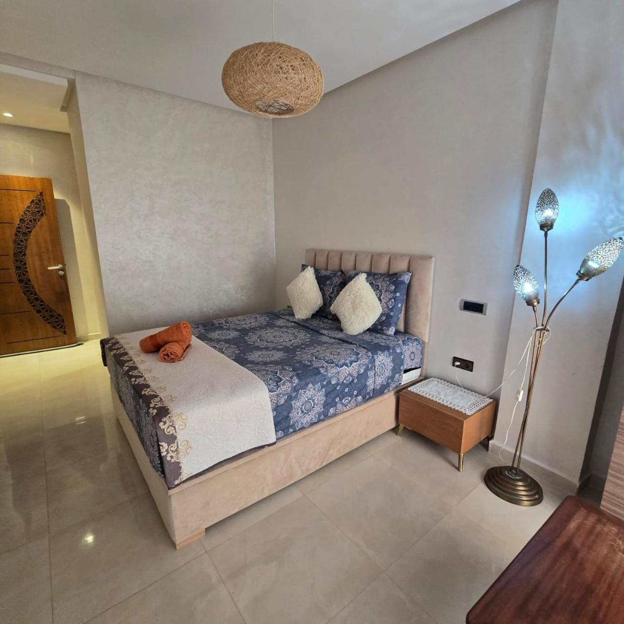 Cosy Flat 2 Bedrooms With Pool And Garden Appartement *
