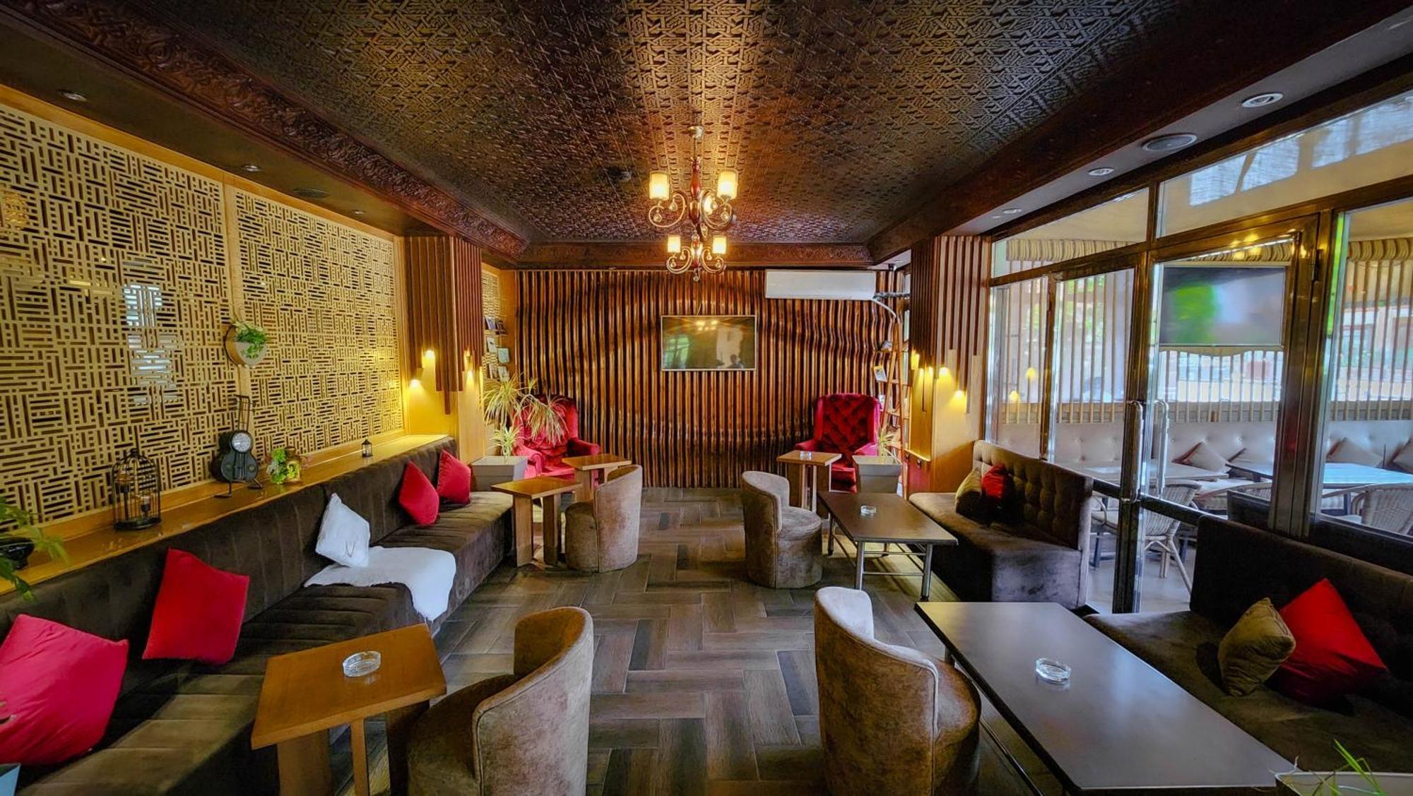 Hotel Les Ambassadeurs