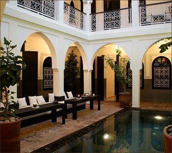 Alboraq Riad 4*