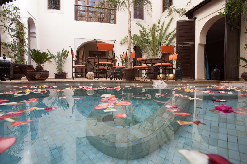 Les Ammonites And Riad Marrakesh