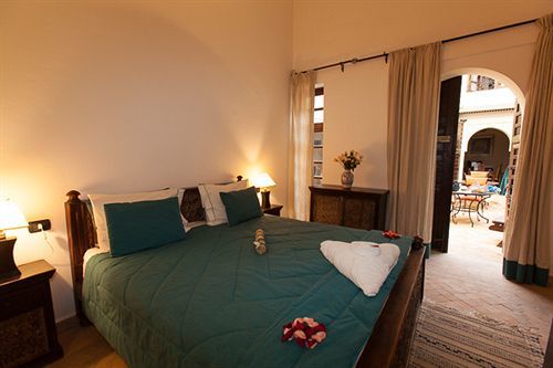 Les Ammonites And Riad Marrakesh