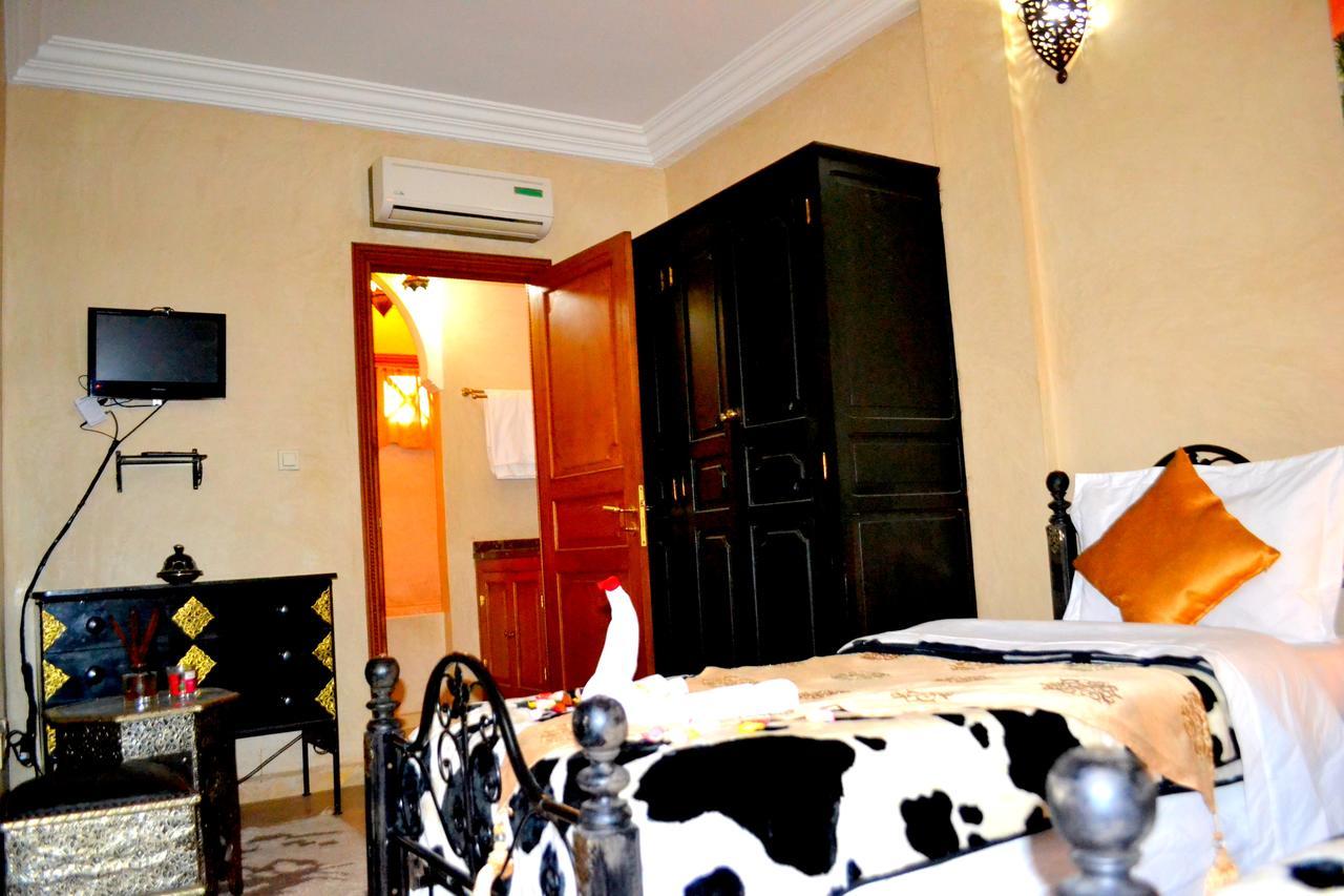 Riad Amya & 4*