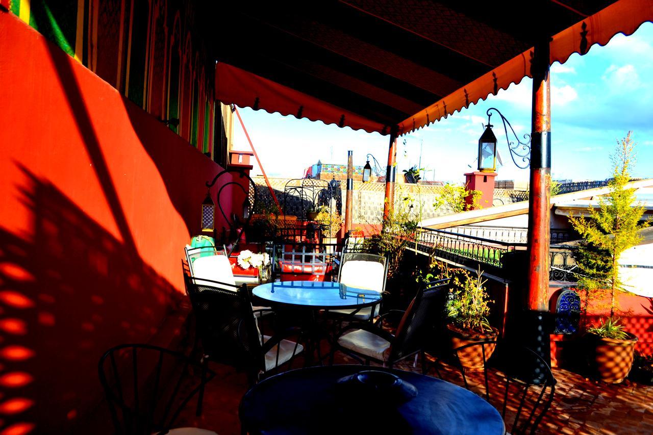 Riad Amya &
