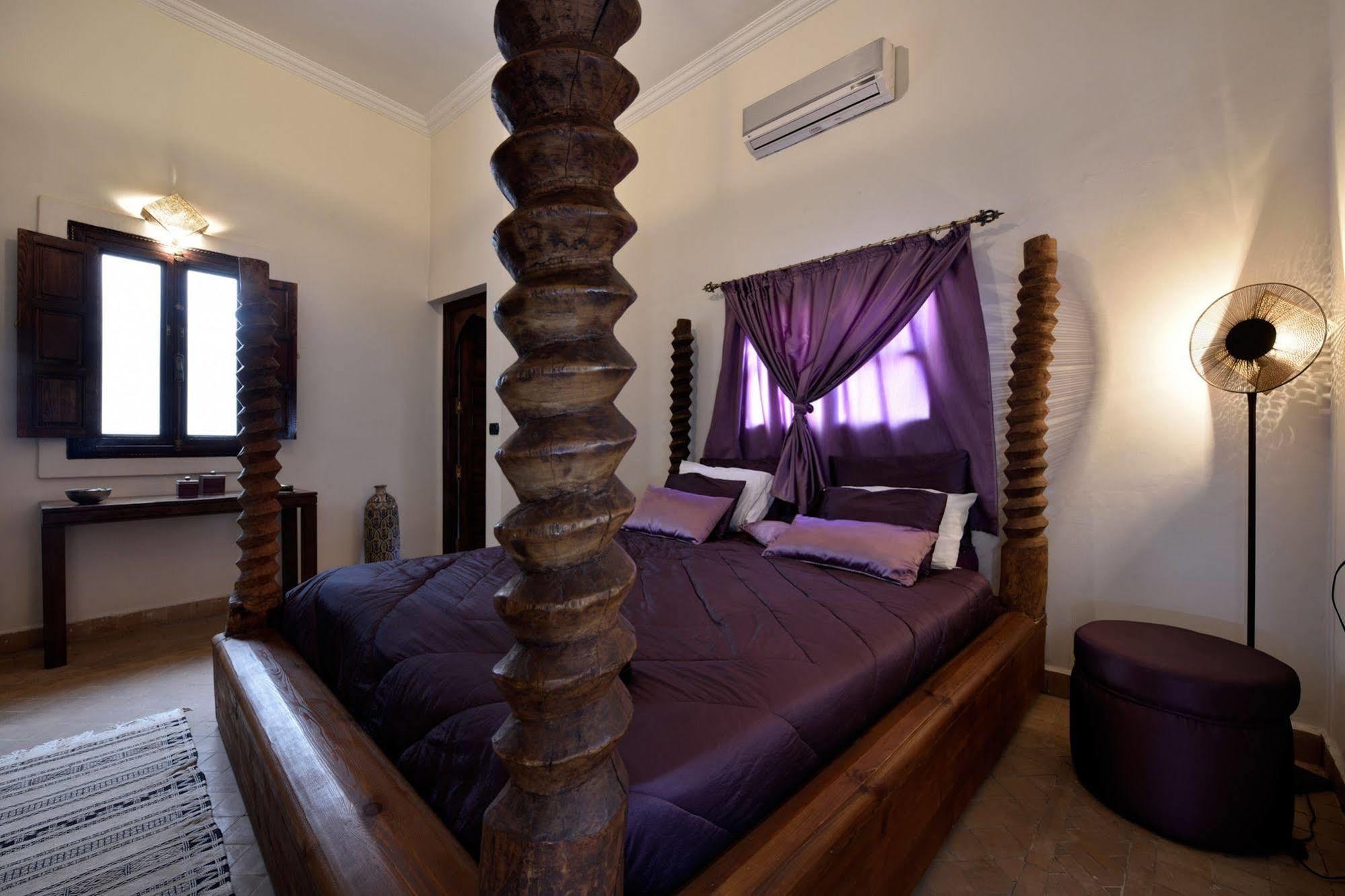 Riad Les Ammonites And