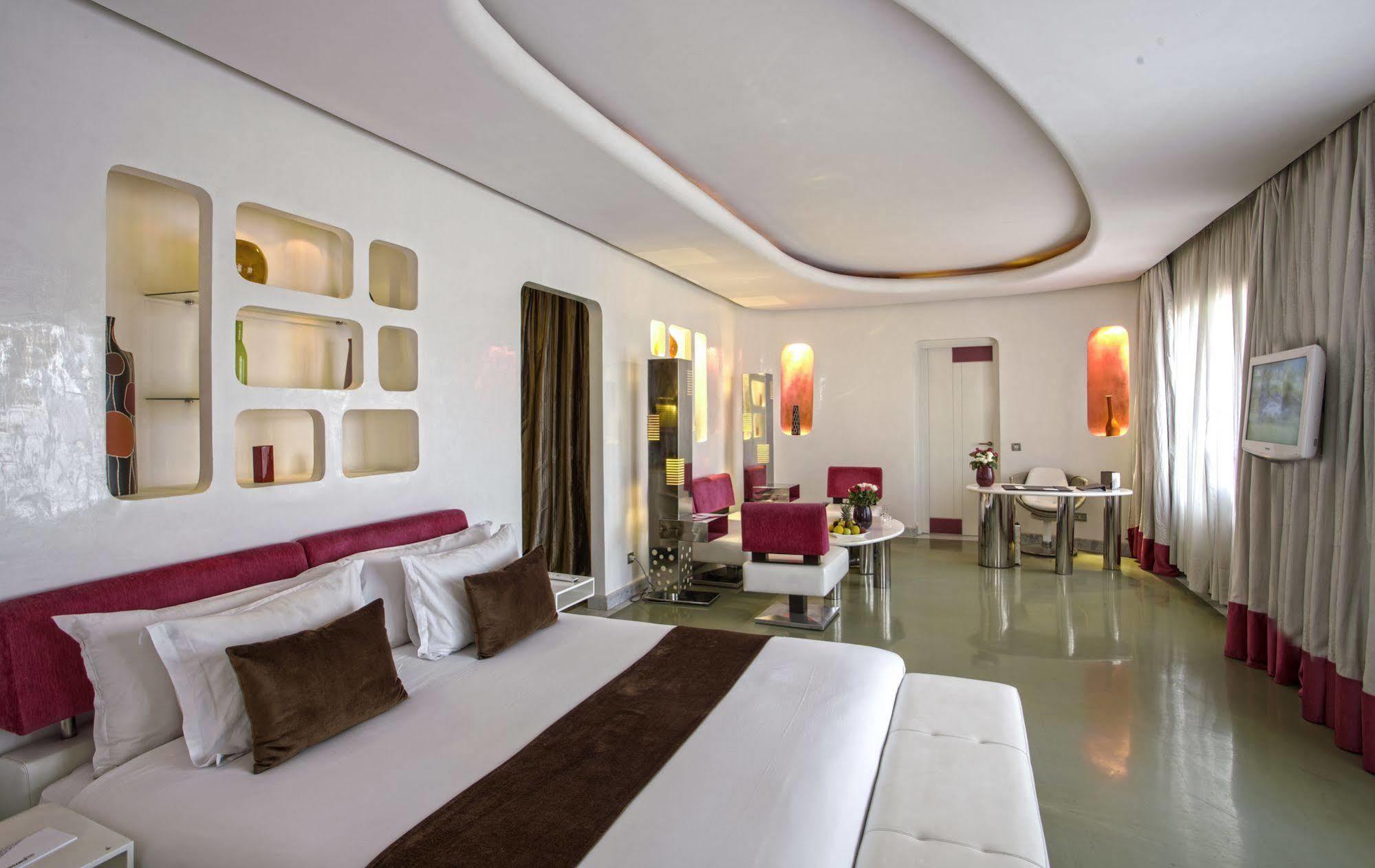 La Renaissance & (adults Only) 4*