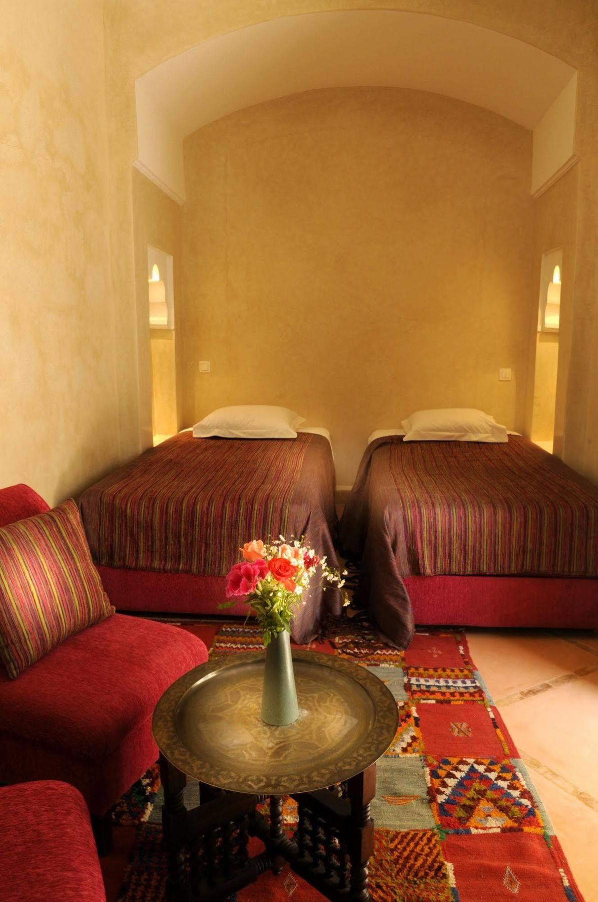 Les Hibiscus Guest house