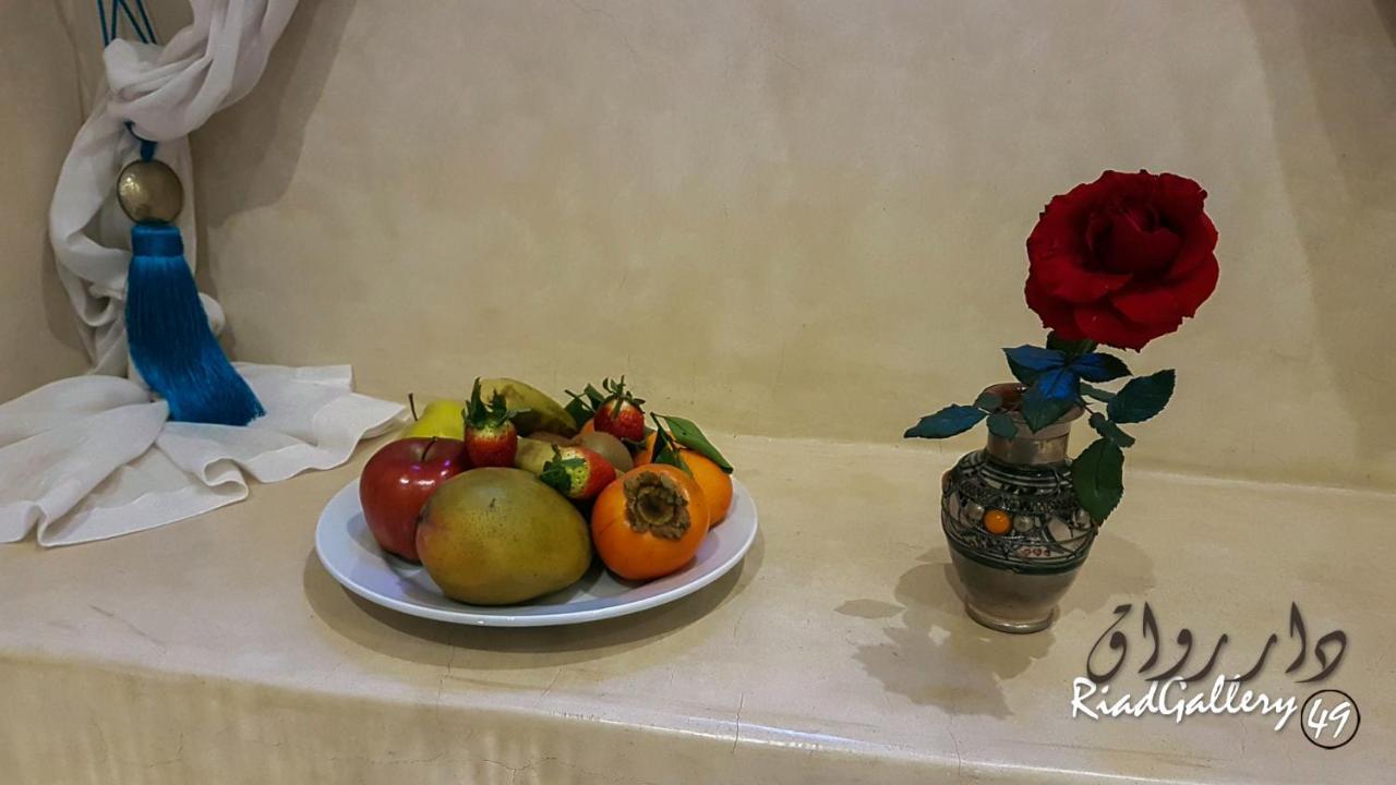Riad Gallery 49 &