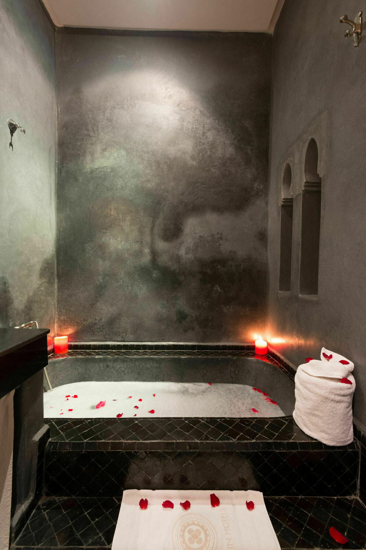 Riad Origin Lhena