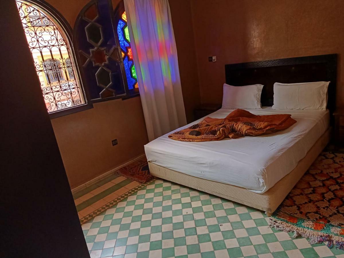Yousra Aparthotel