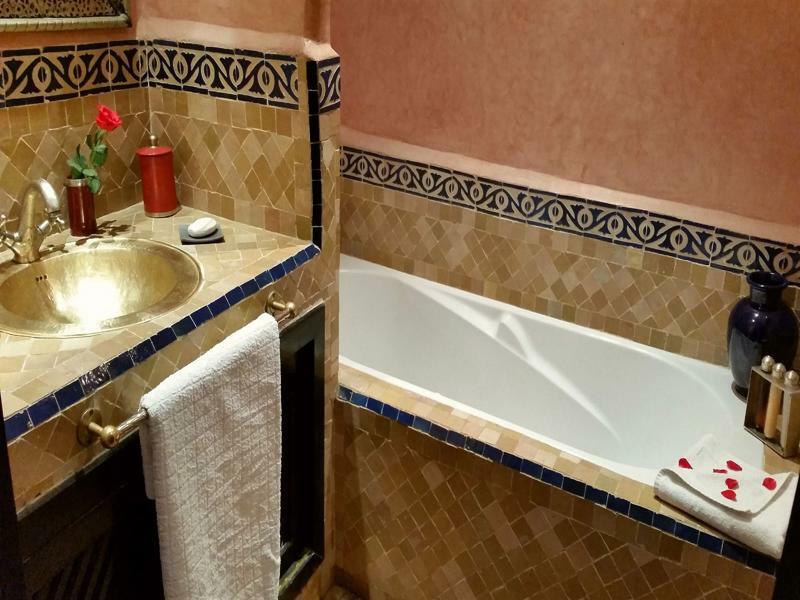 Amira & Spa 4*