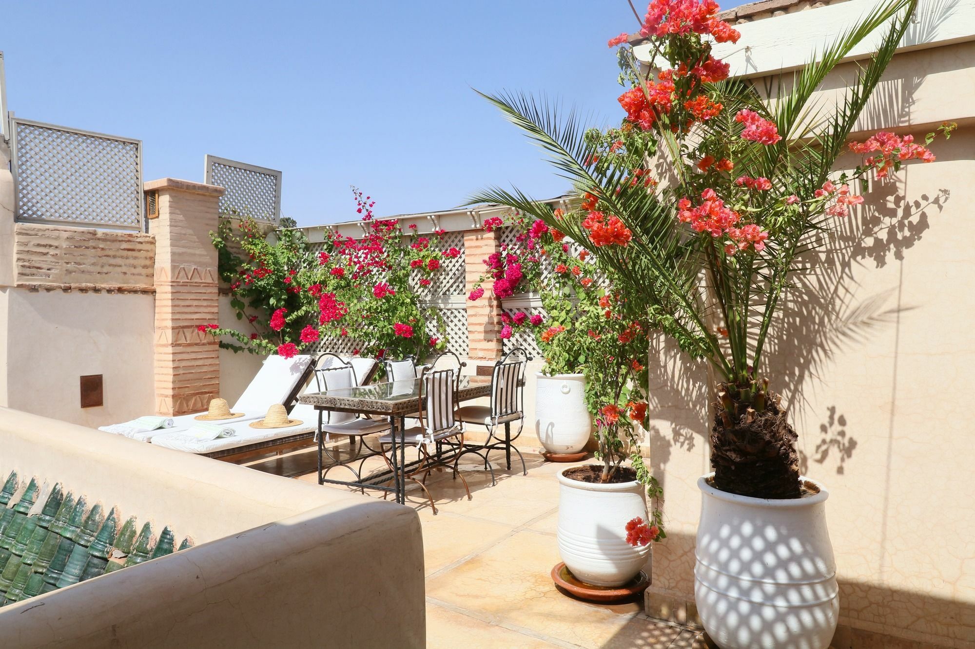 Jaune Safran Entire House Bed & Breakfast 4*