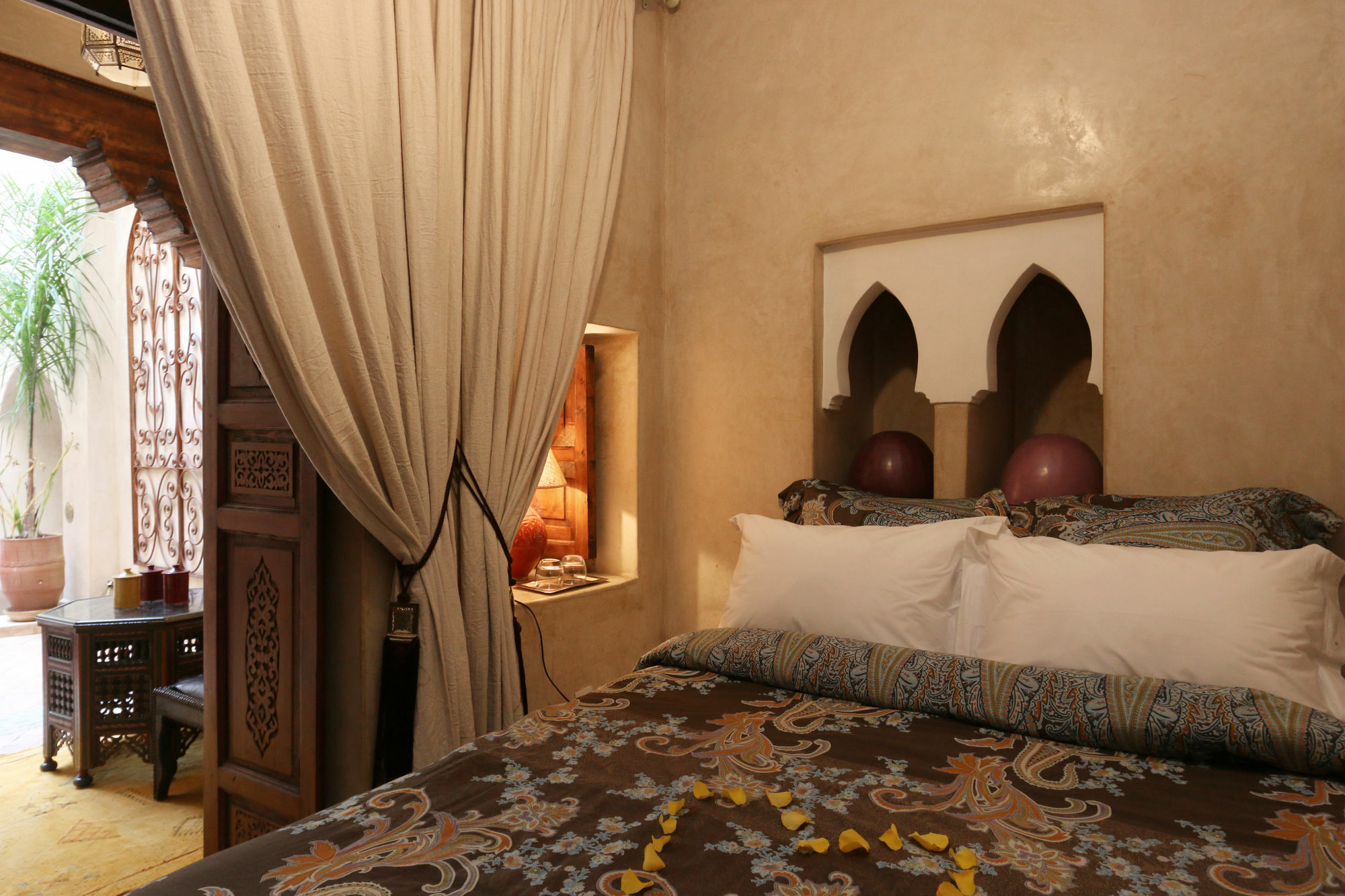 Bed & Breakfast Jaune Safran Entire House