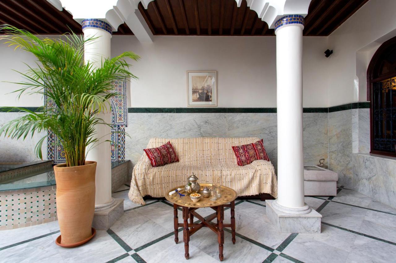 Riad Lamdina *