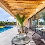 Villa H Piscine Chauffee Sans Vis A Vis