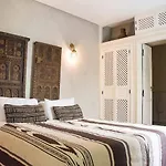 Golden Riad Retreat