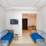 10 Min Menara Airport, Appartamento Con Piscina