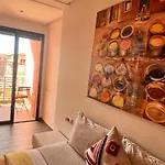 Appartement Avec Terrasse Au Calme En Plein Centre De Marrakech Tres Rare