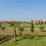 Modern Appart-Golf View, Terrace & Fiber Optic