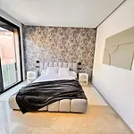 Villa Jassmir 5 Chambres 10 Min Du Centre Piscine Chauffee