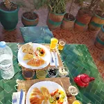Riad Sun House With Rooftop Terrace