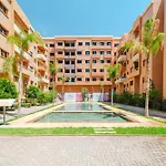Confortable & Tres Bien Note - Vue Piscine, Proche M Avenue, Piscine, Fibre Optique, Parking