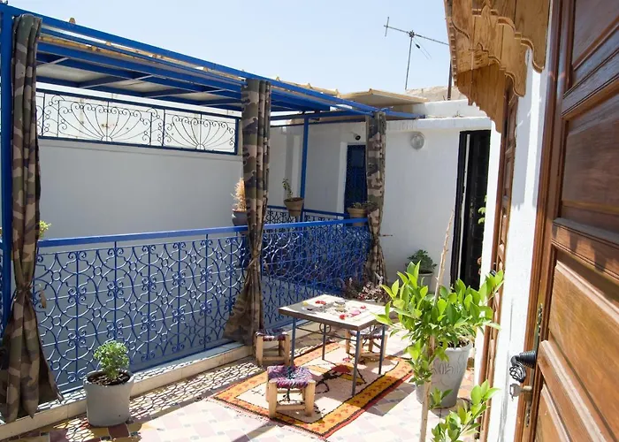 Riad Yenna