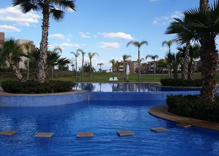 Very Charming Home, Nice Garden, Great Location, Golf View & Direct Access Pool