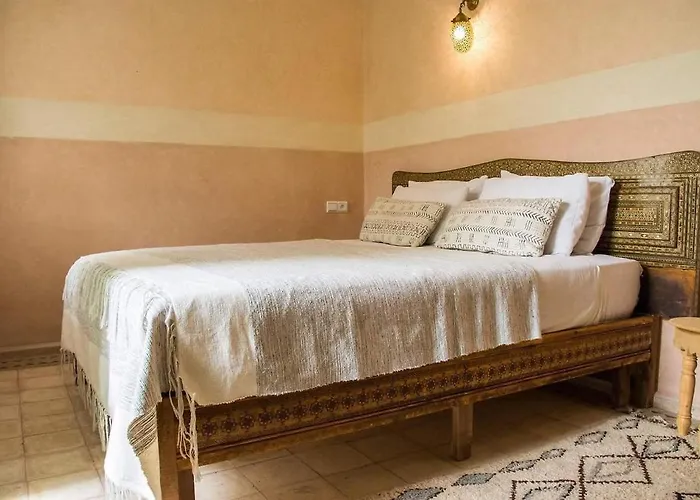 Golden Riad Retreat