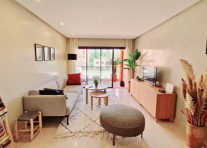 Appartement Raffine Idealement Situe Avec Piscine