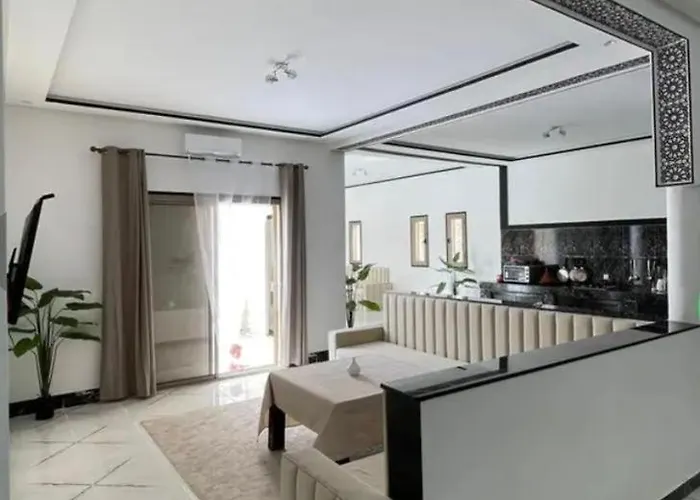 Villa S