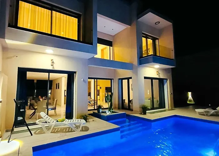 Heated Pool Villa With Hammam In Targa