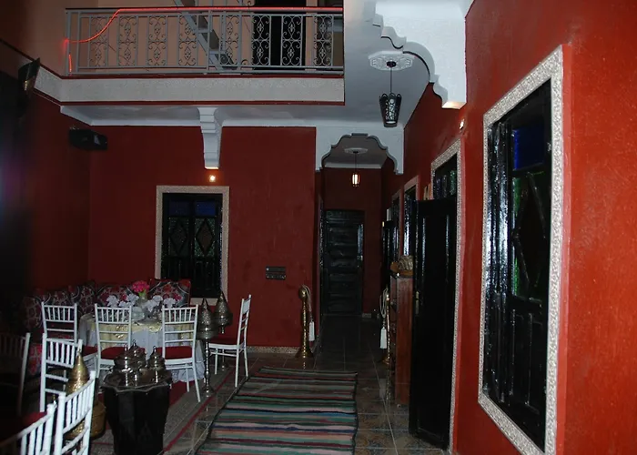 Red Castle Hostel - Backpacker