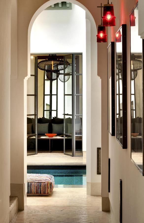 Antara 4*