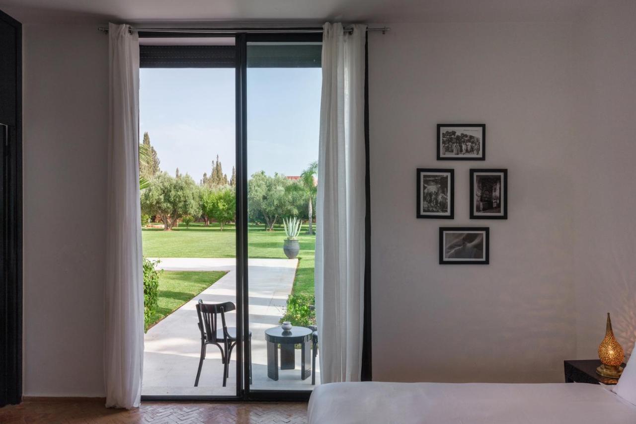 Loula Villa *