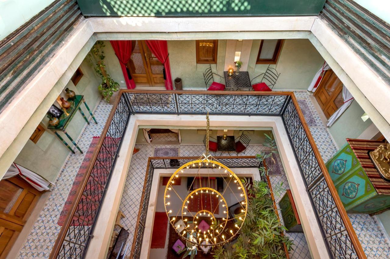 L'heure D'ete Riad