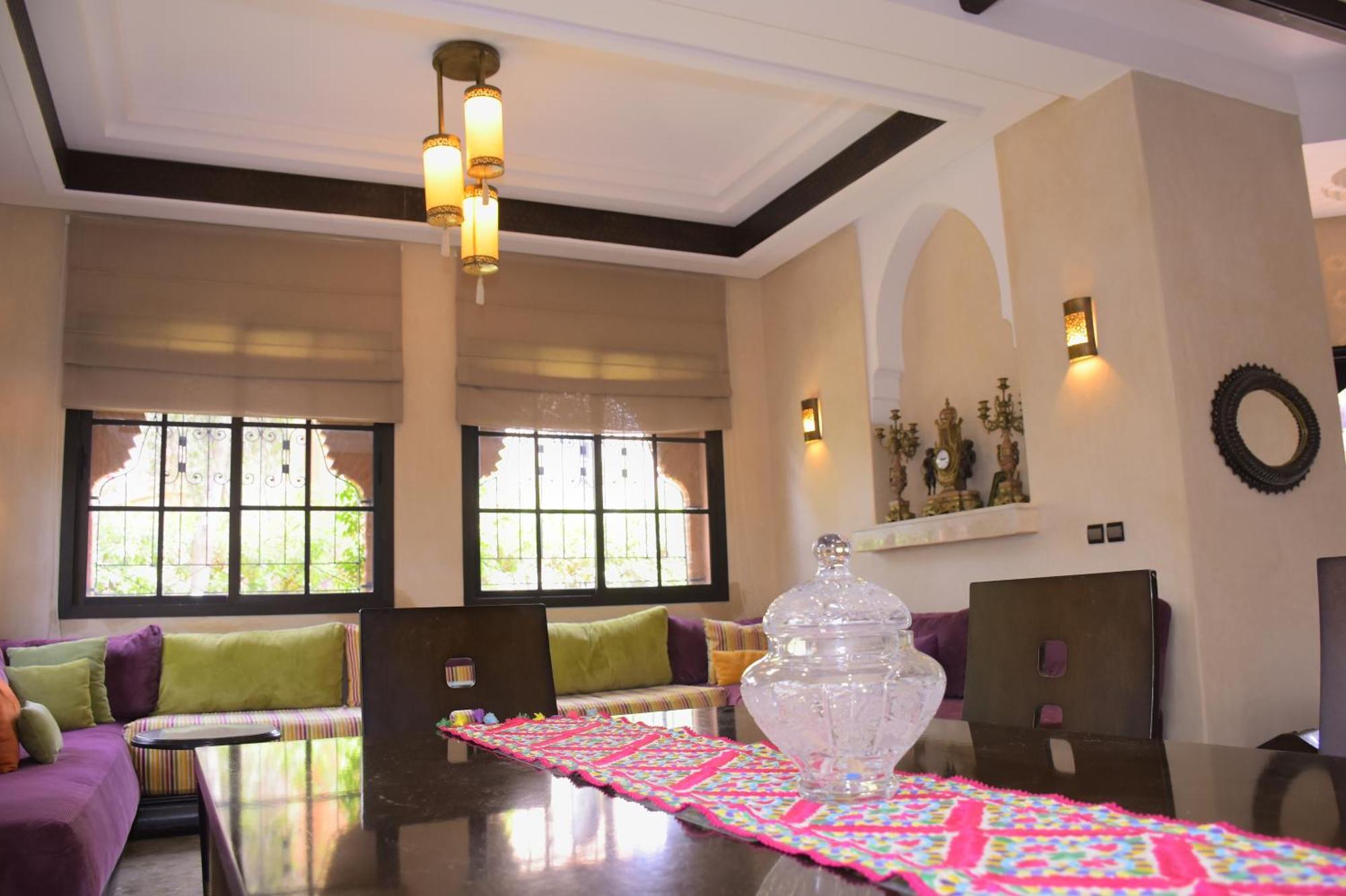 Capstay Riad