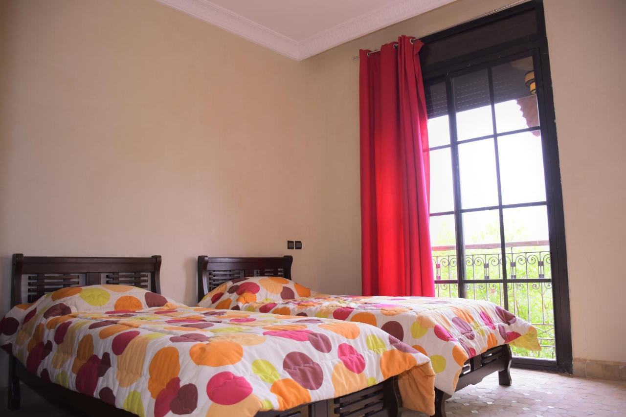 Capstay Riad *